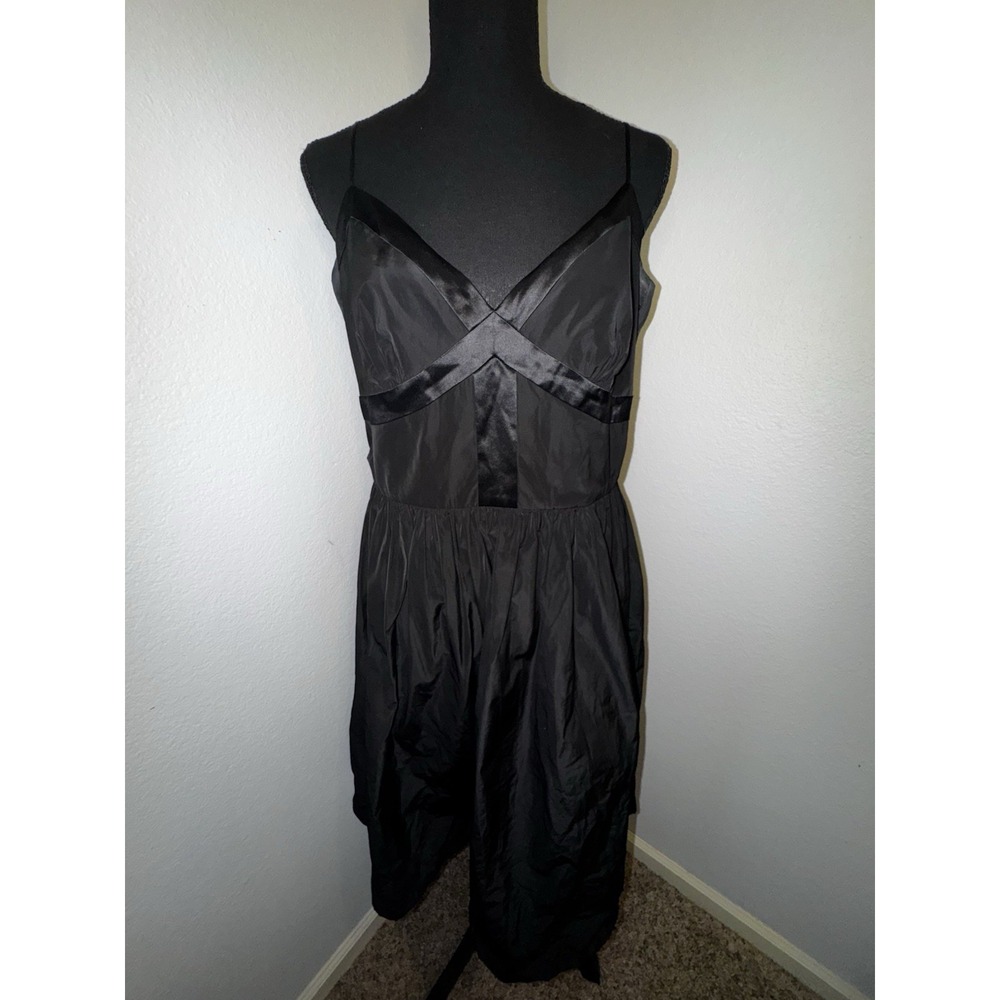 Calvin Klein Black‎ Thin Strap Taffeta Pleated Lined Dress Size 12